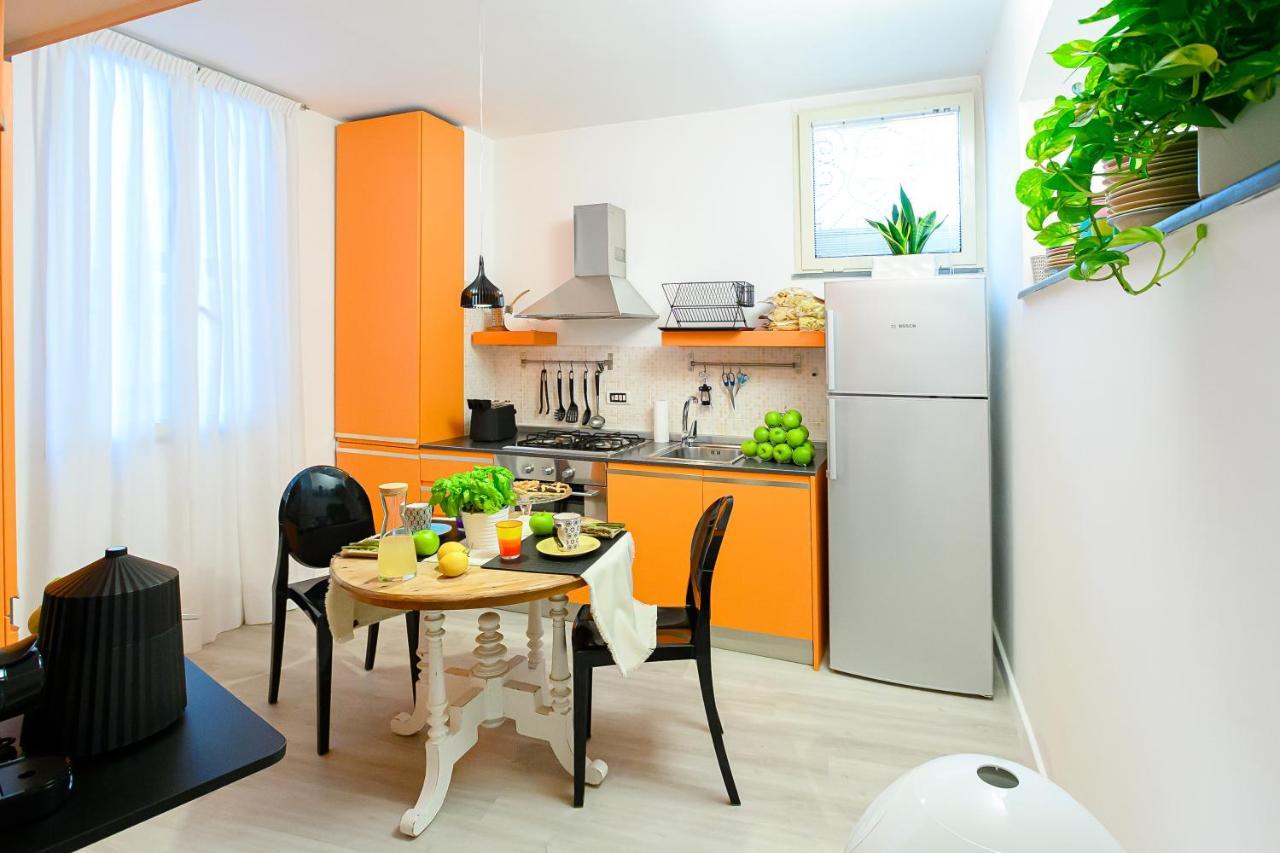 Nipare Suite - Dimore Partenopee Napels Buitenkant foto